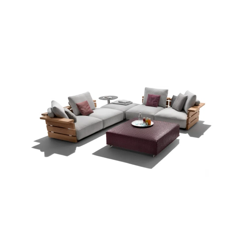 Outdoor sectional sofas