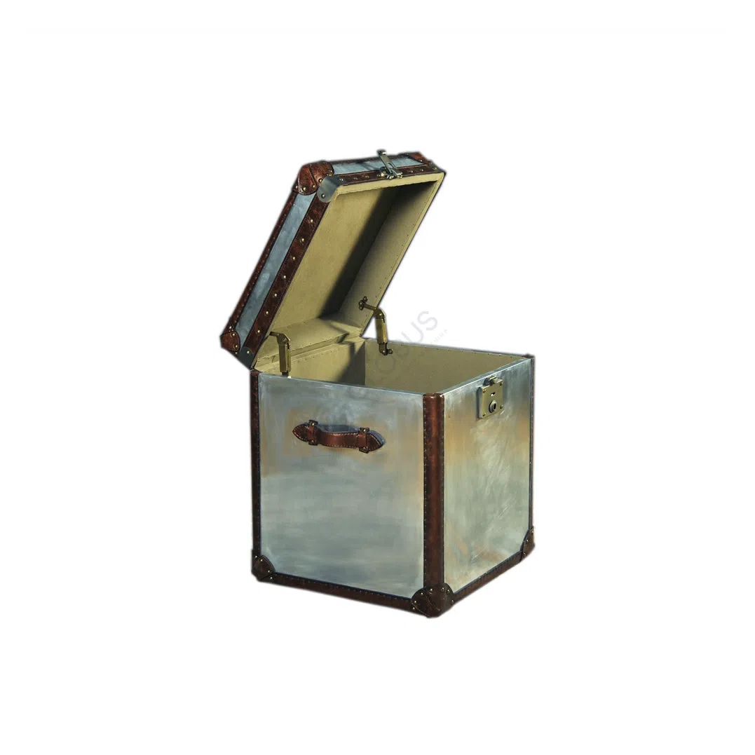 Side table TIMOTHY OULTON Paris