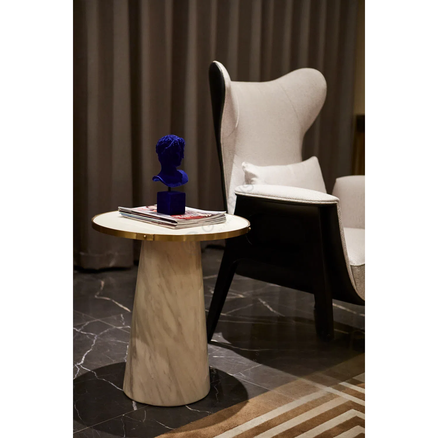 Side table Quadrumane