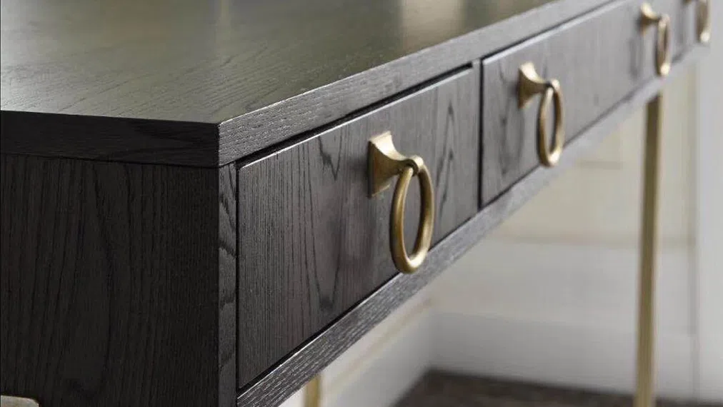 Desk UNIVERSAL FURNITURE Playlist