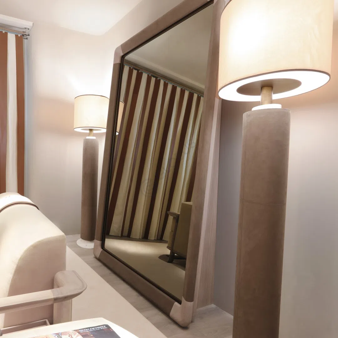 Mirror LUDOVICA MASCHERONI Magister