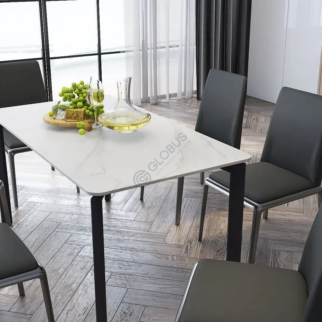 Dining table Liventi