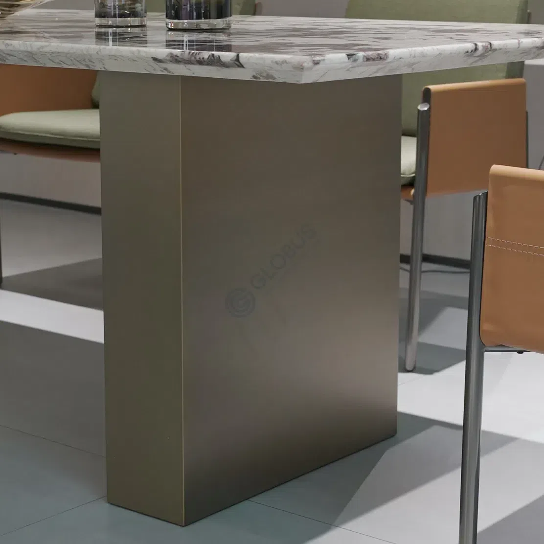 Dining table Pomodoro