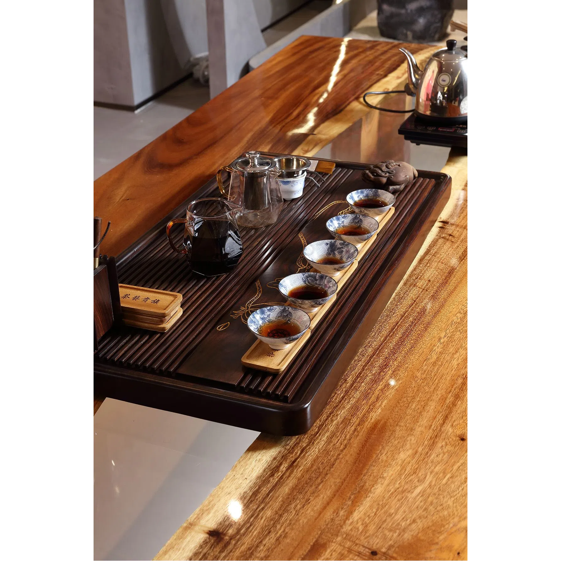 Обеденный стол Tartine