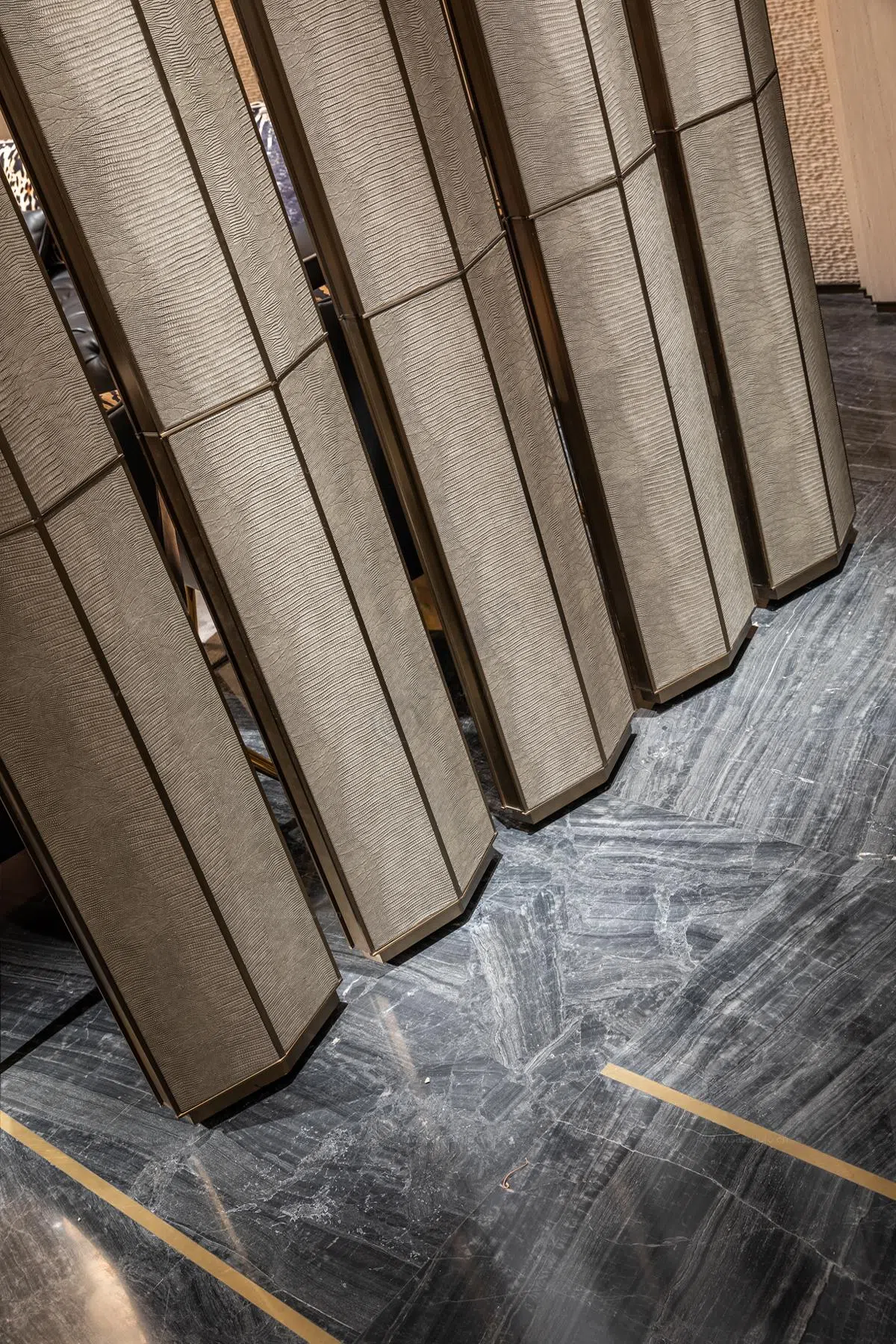 Folding screen Haloise