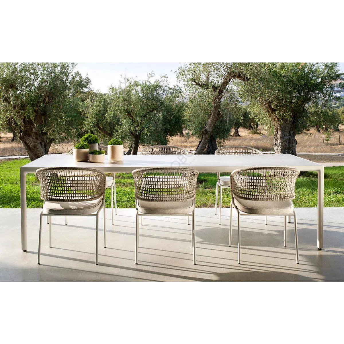 Outdoor dining table TRIBU Illum