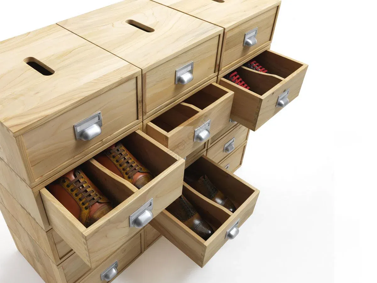 Shoe cabinet RIVA 1920 Prospectus