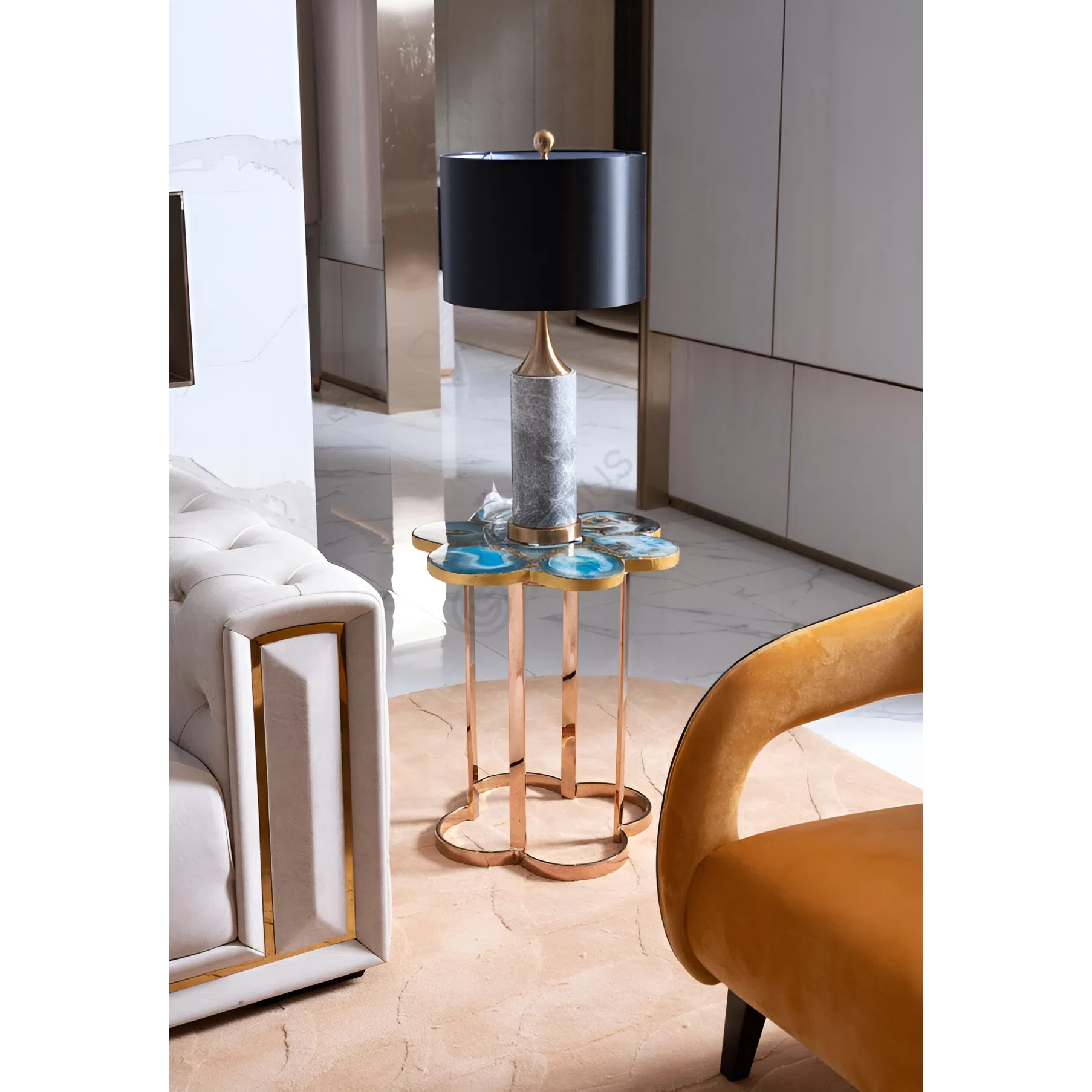 Угловой столик BESPOKE Flora