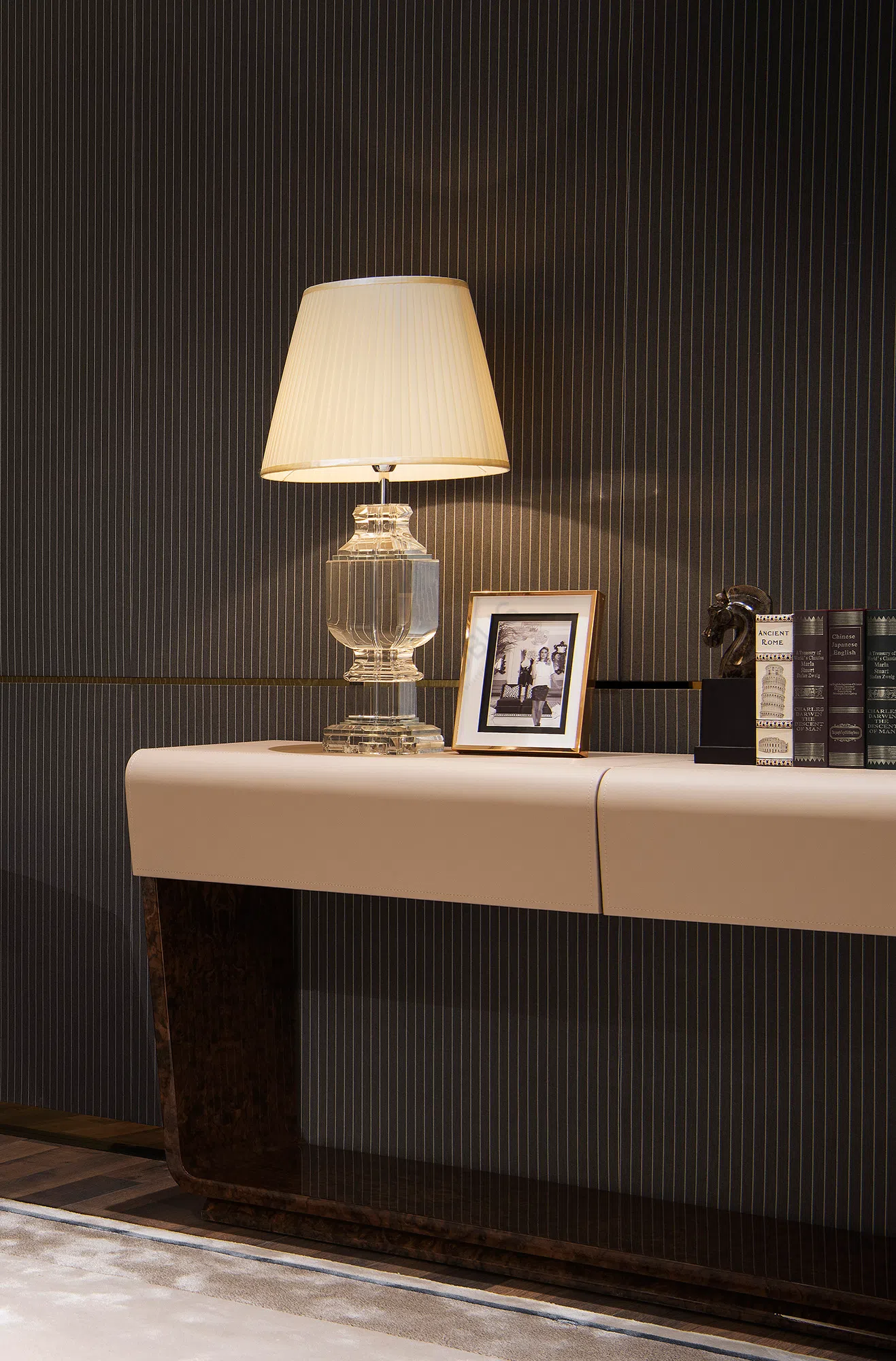 Console BENTLEY Evan