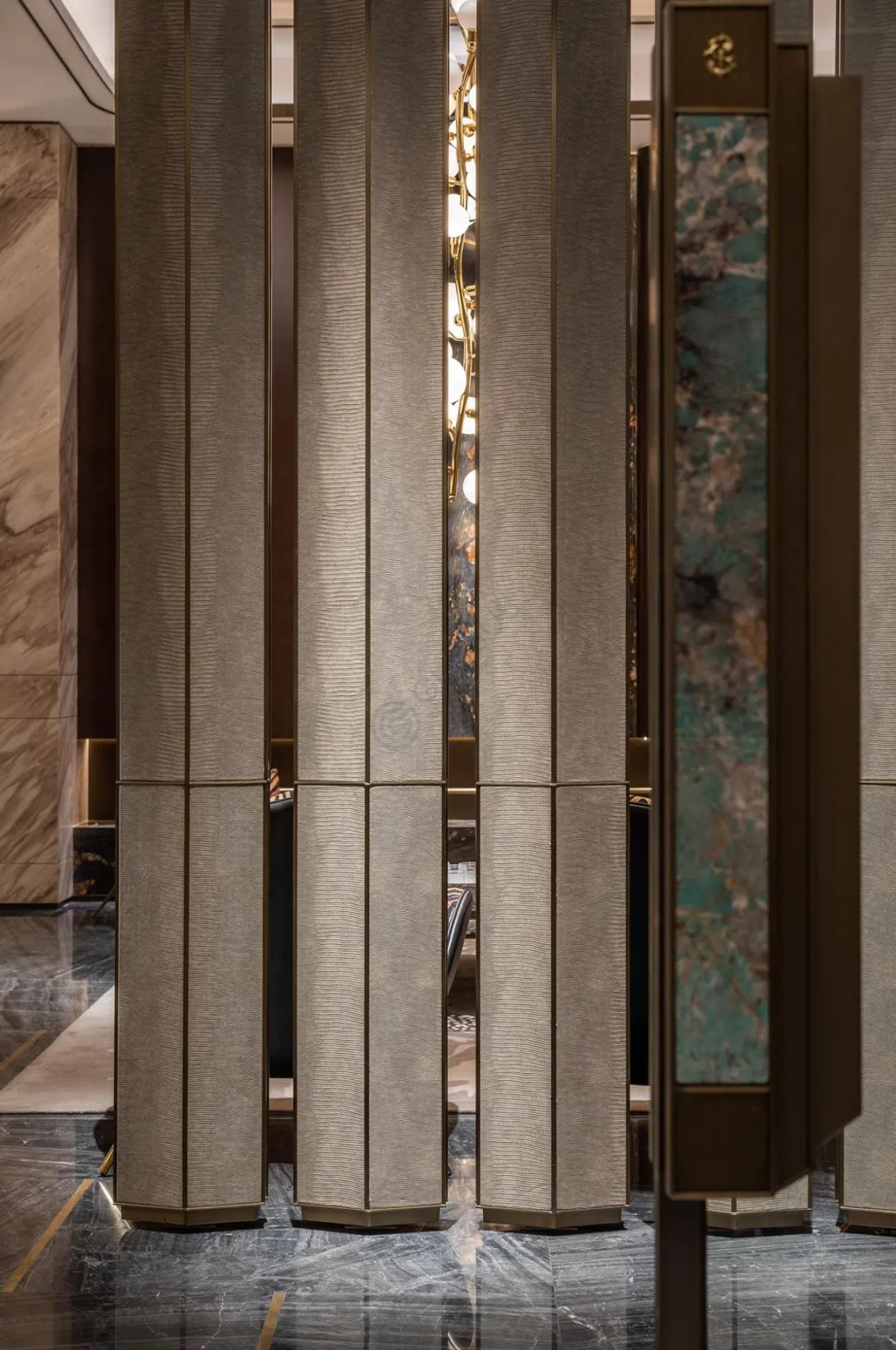 Folding screen Haloise