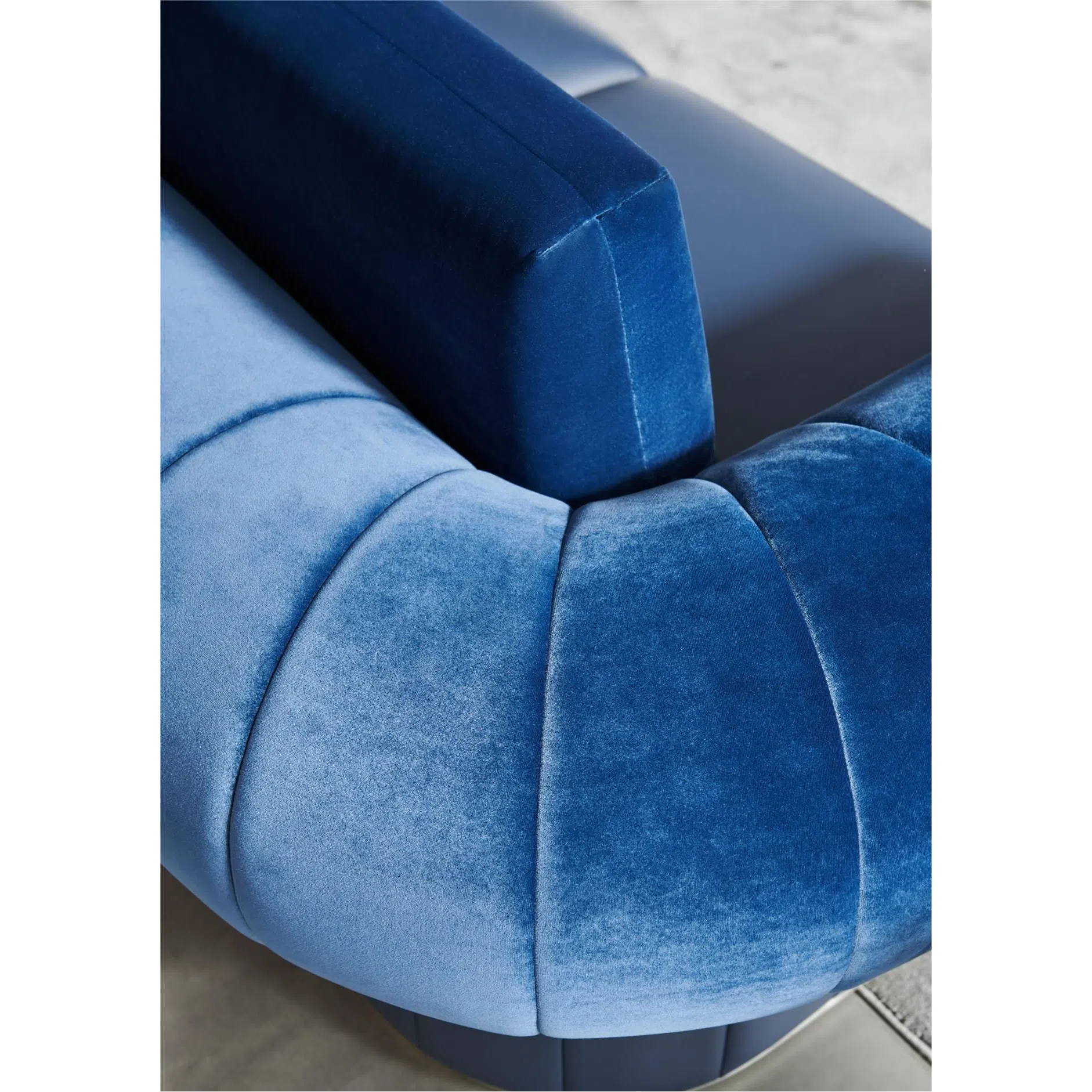 Диван NATUZZI ITALIA New Classic