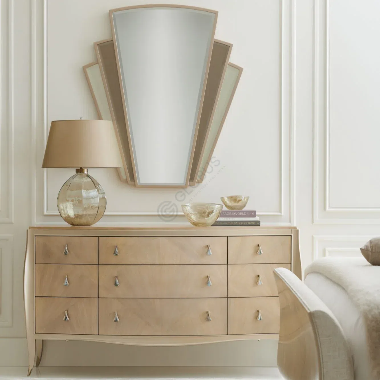 Dresser CARACOLE Fan Club