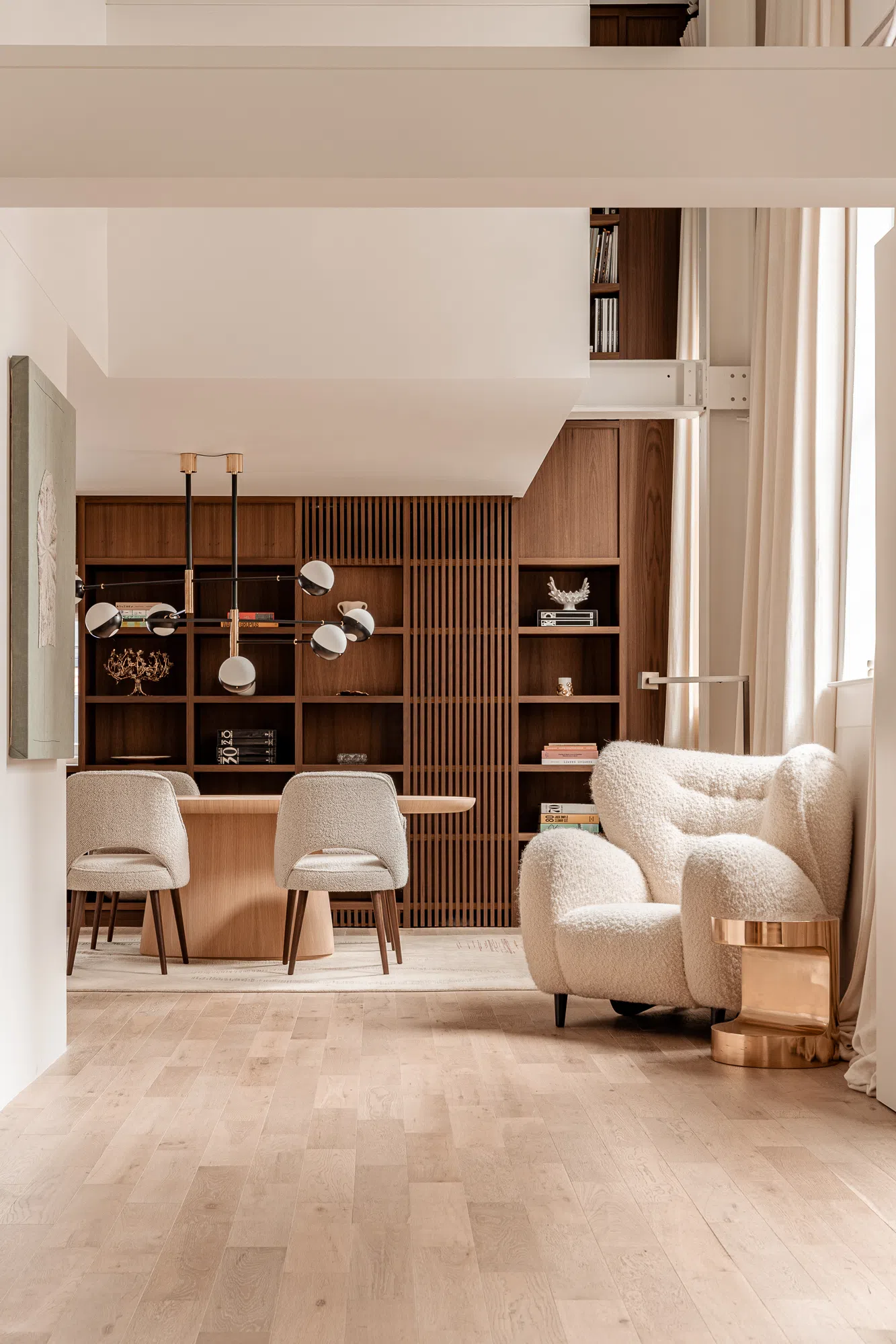 Armchair PIERRE AUGUSTIN ROSE Le Minotaure