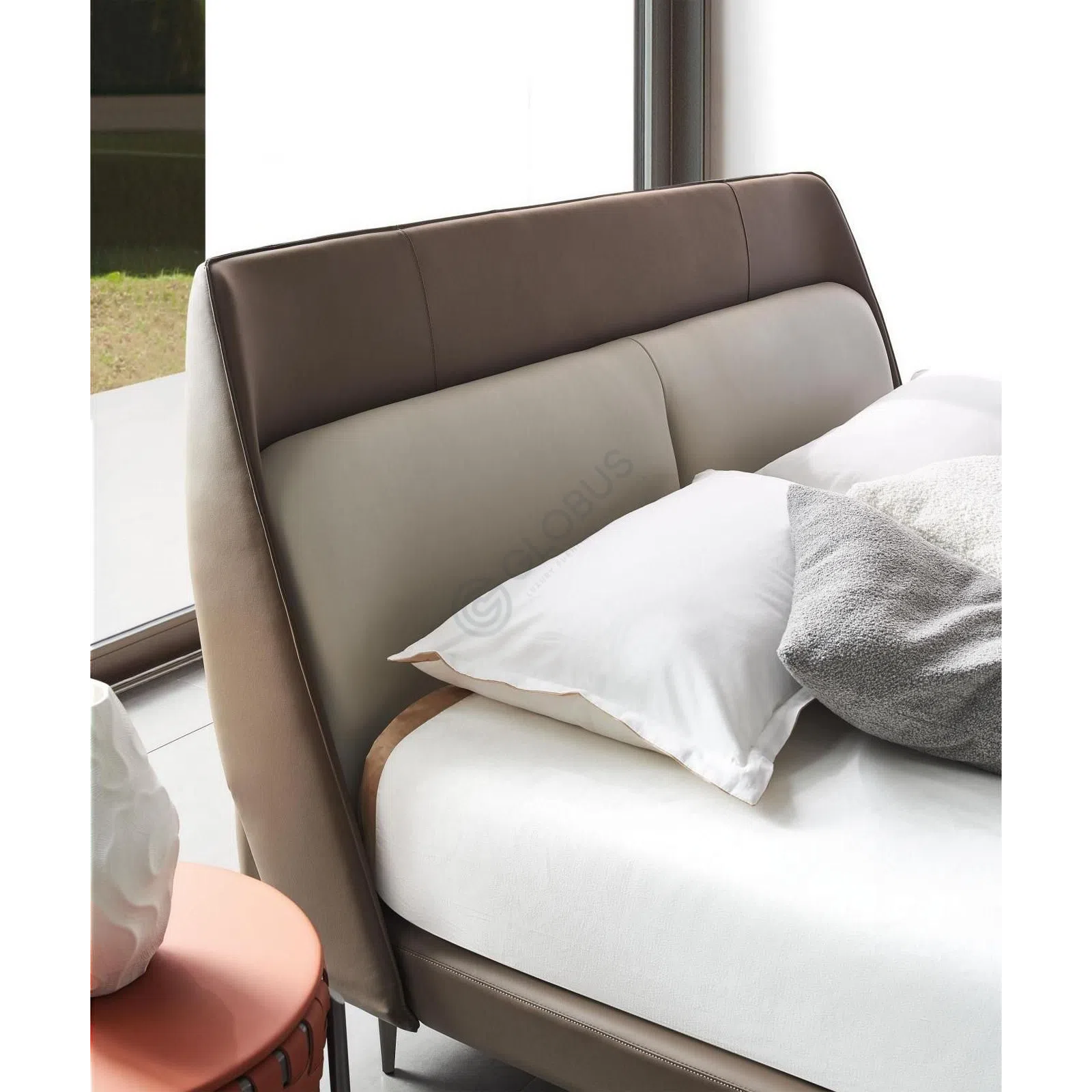 Bed POLTRONA FRAU Coupe