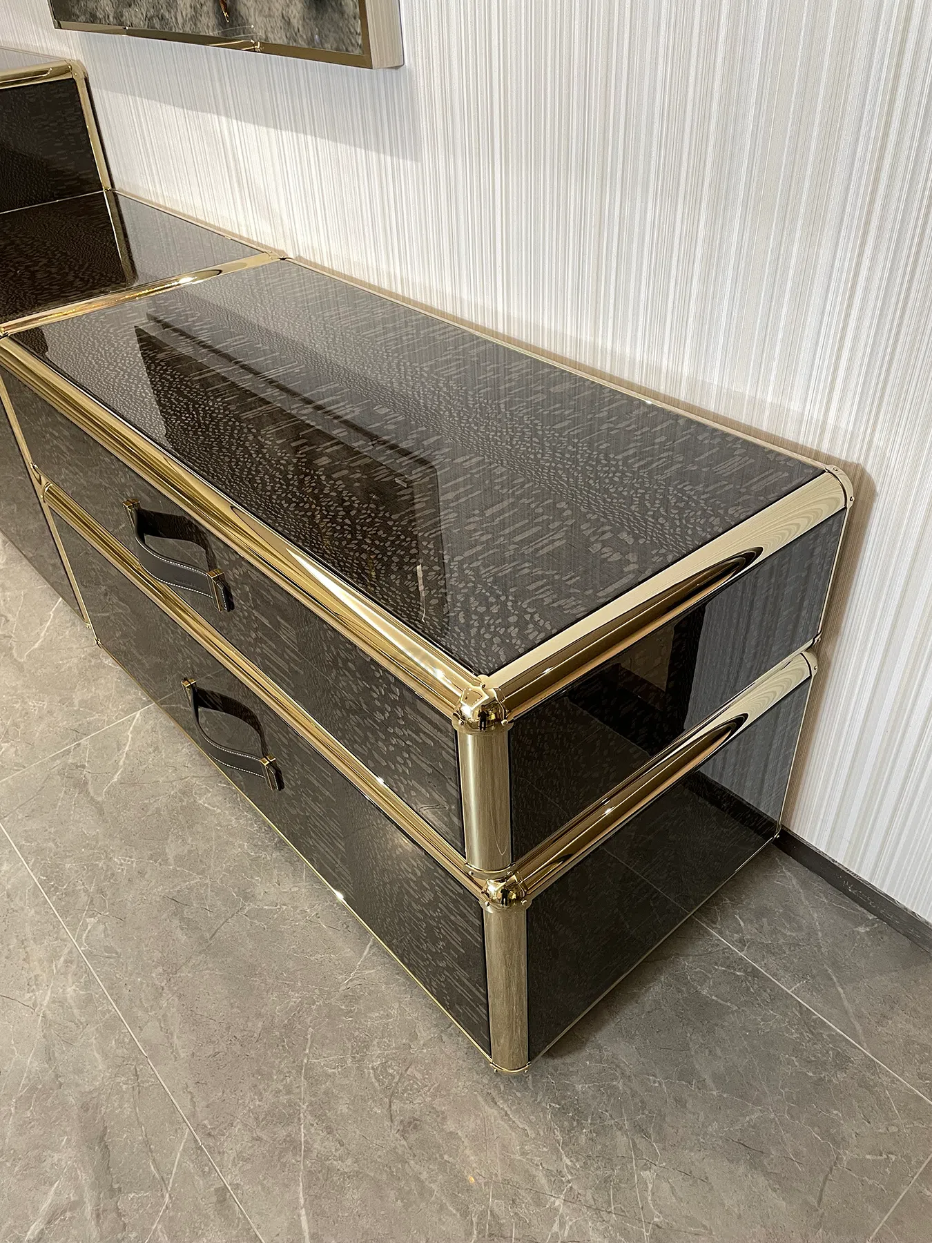 TV stand Romanticismo