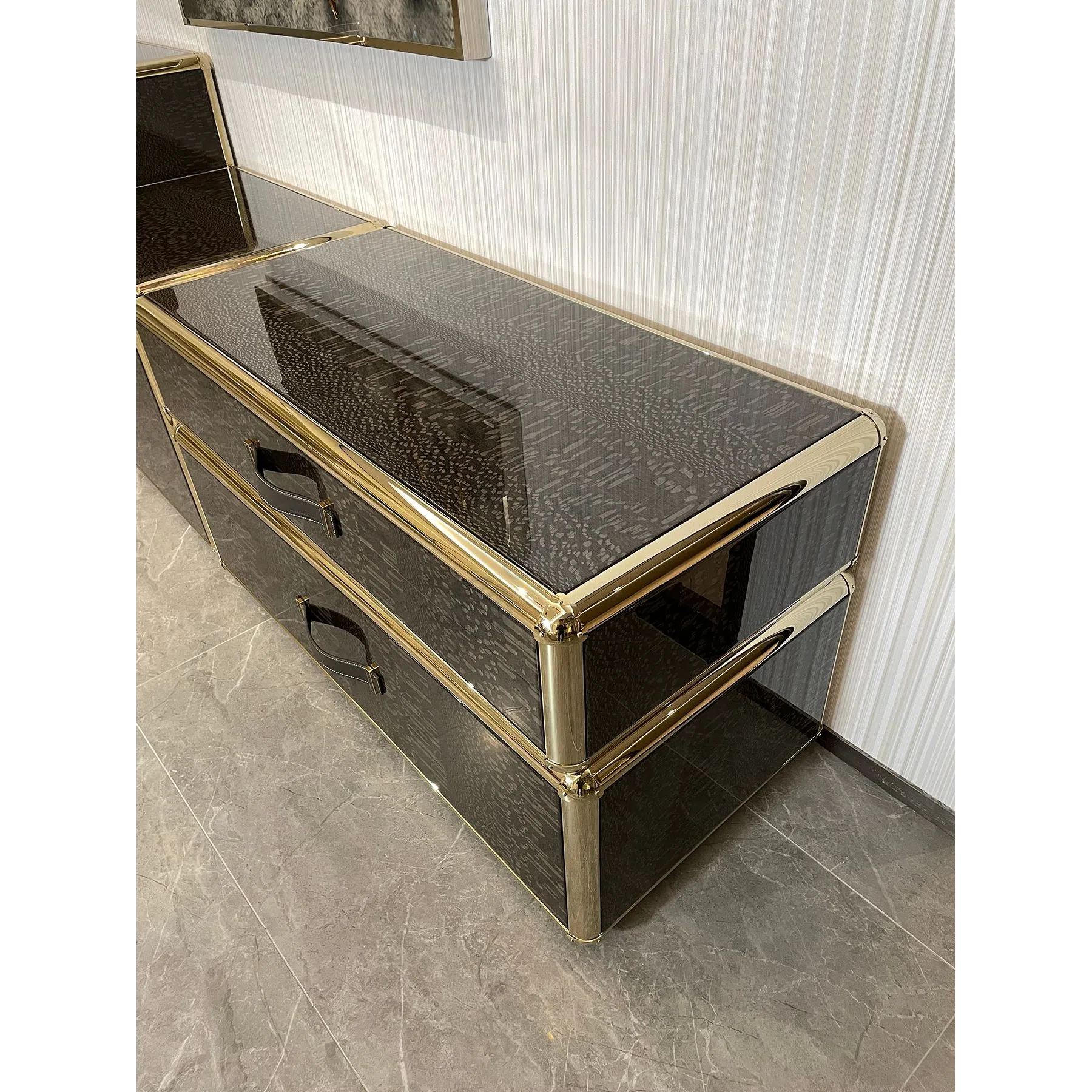 TV stand Romanticismo