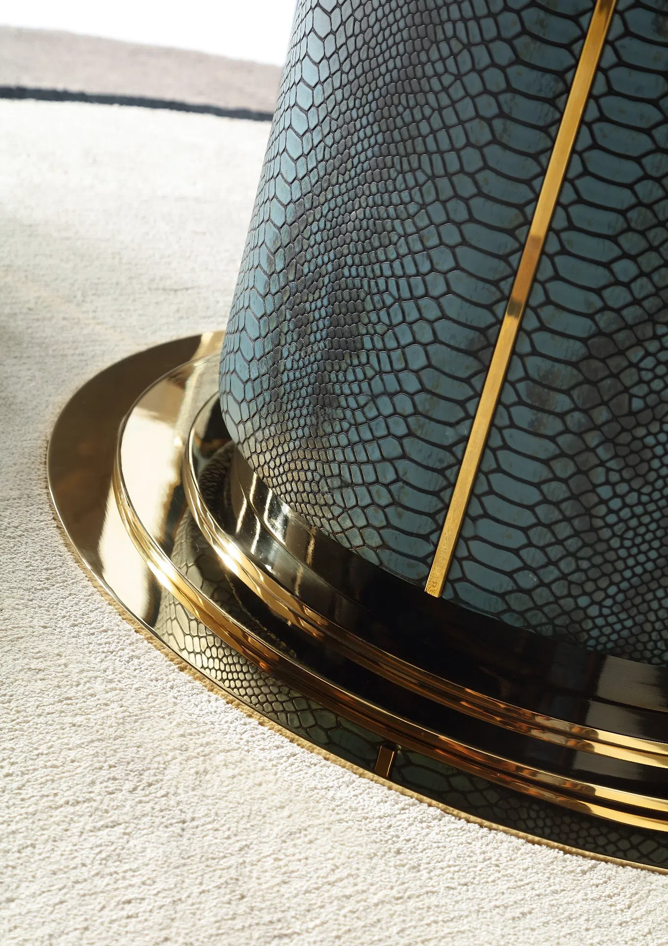 Dining table Katrania