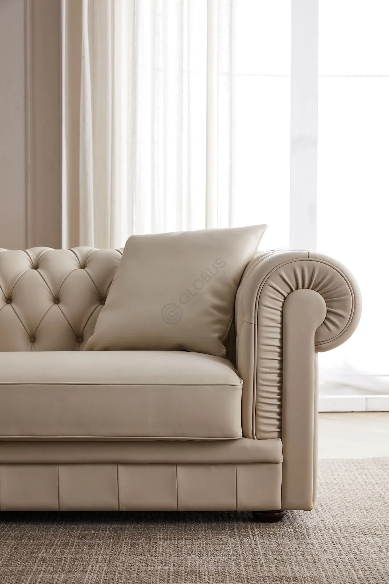 Sofa POLTRONA FRAU Chester One