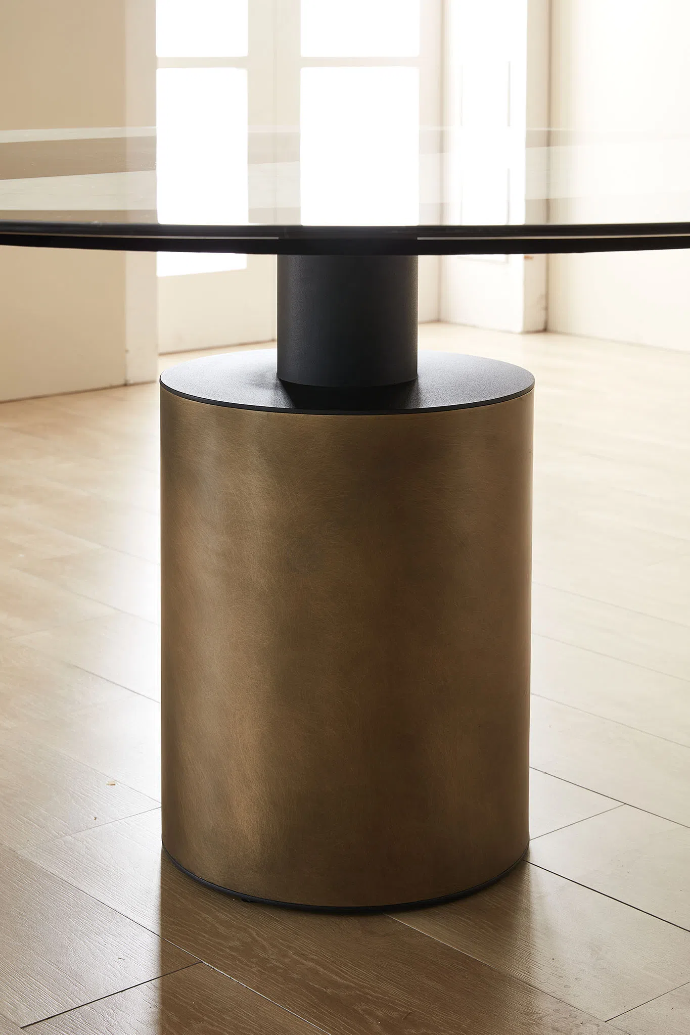 Dining table SALVATORI  Proiezioni