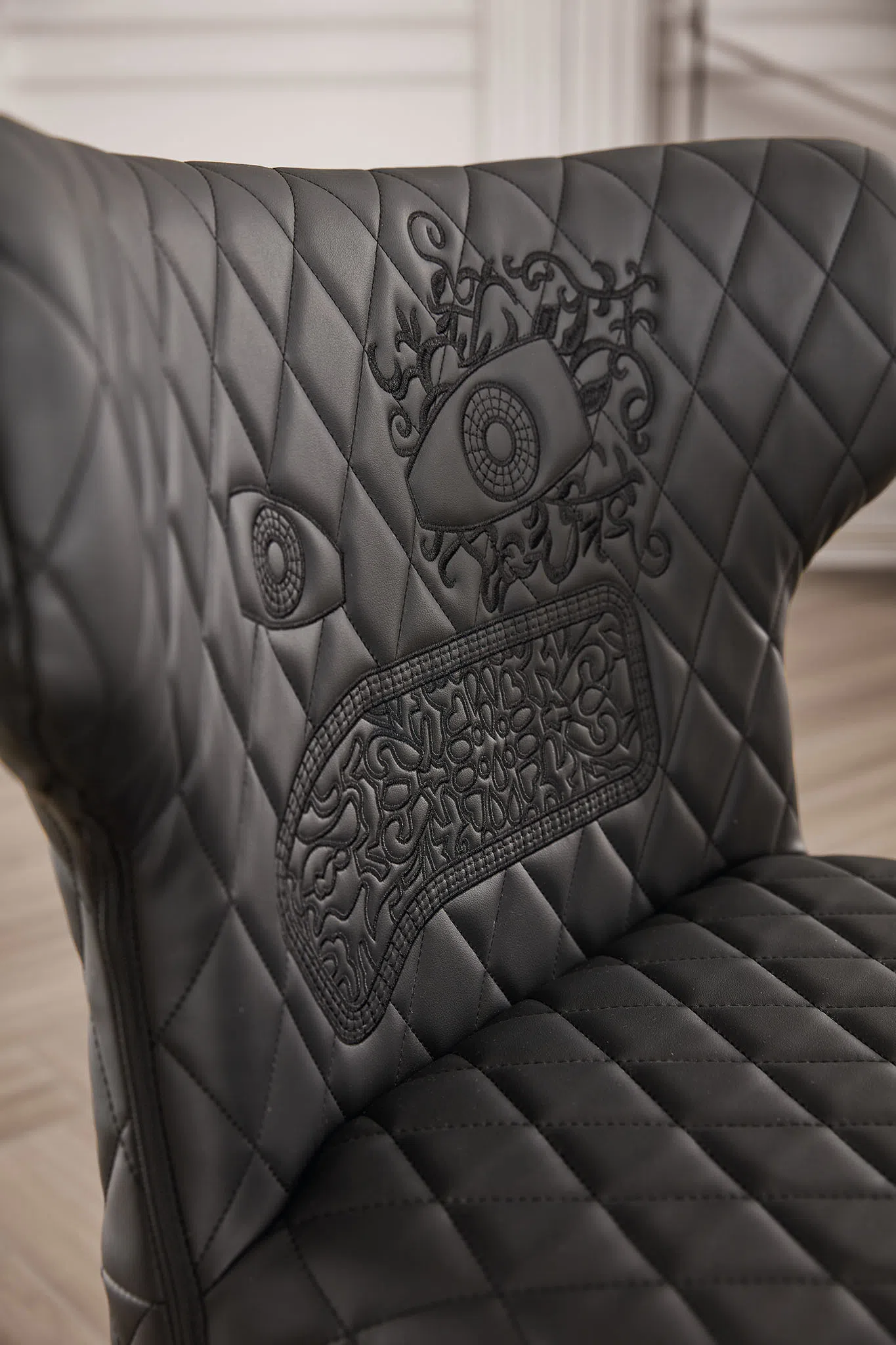 Dining chair MOOOI Monster