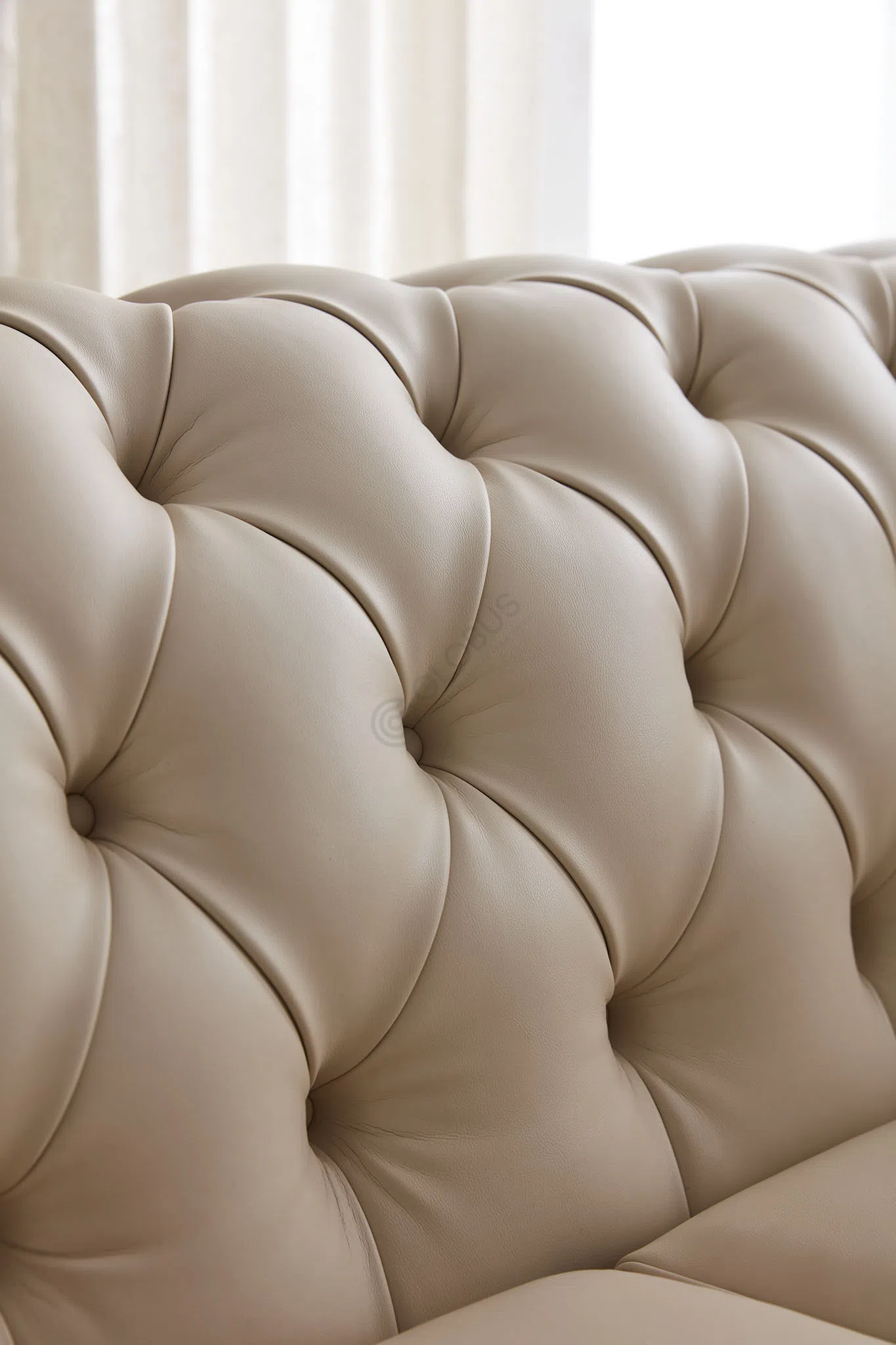 Sofa POLTRONA FRAU Chester One