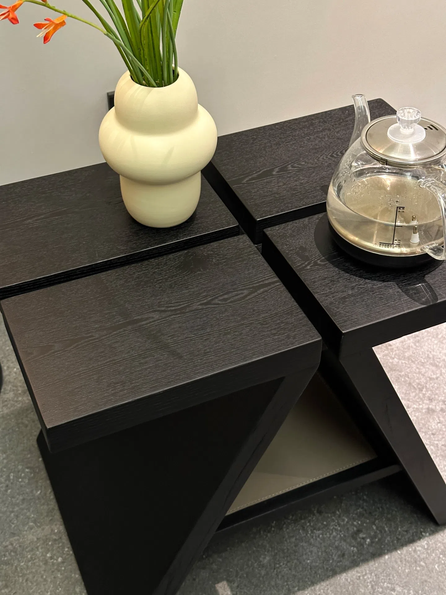 Side table FOGIA Supersolid Object 1