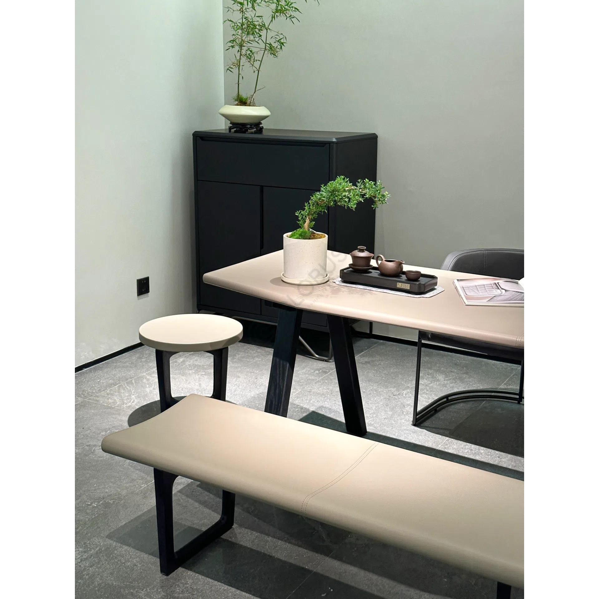 Банкетка POLTRONA FRAU Fidelio