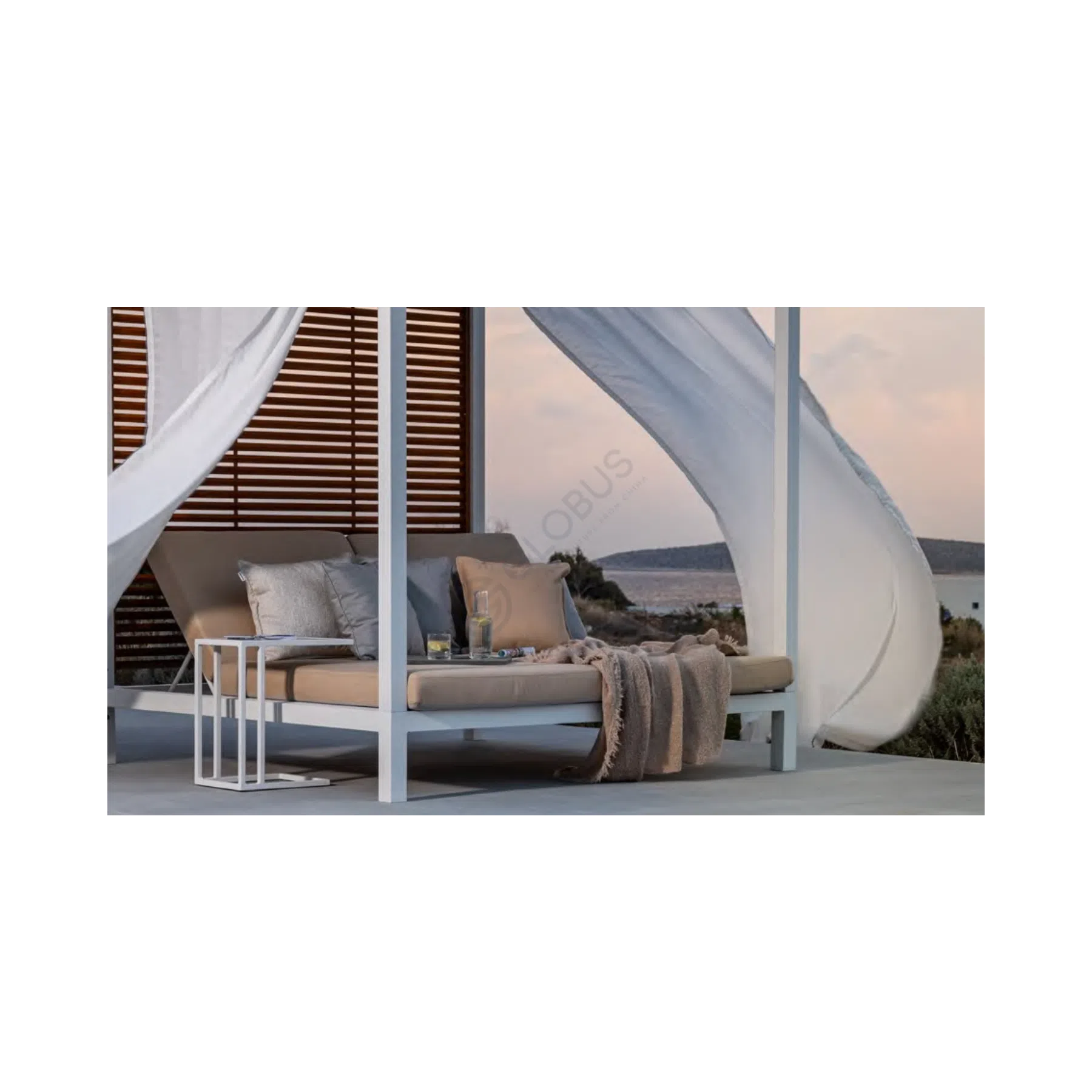 Outdoor sofa Vibricius