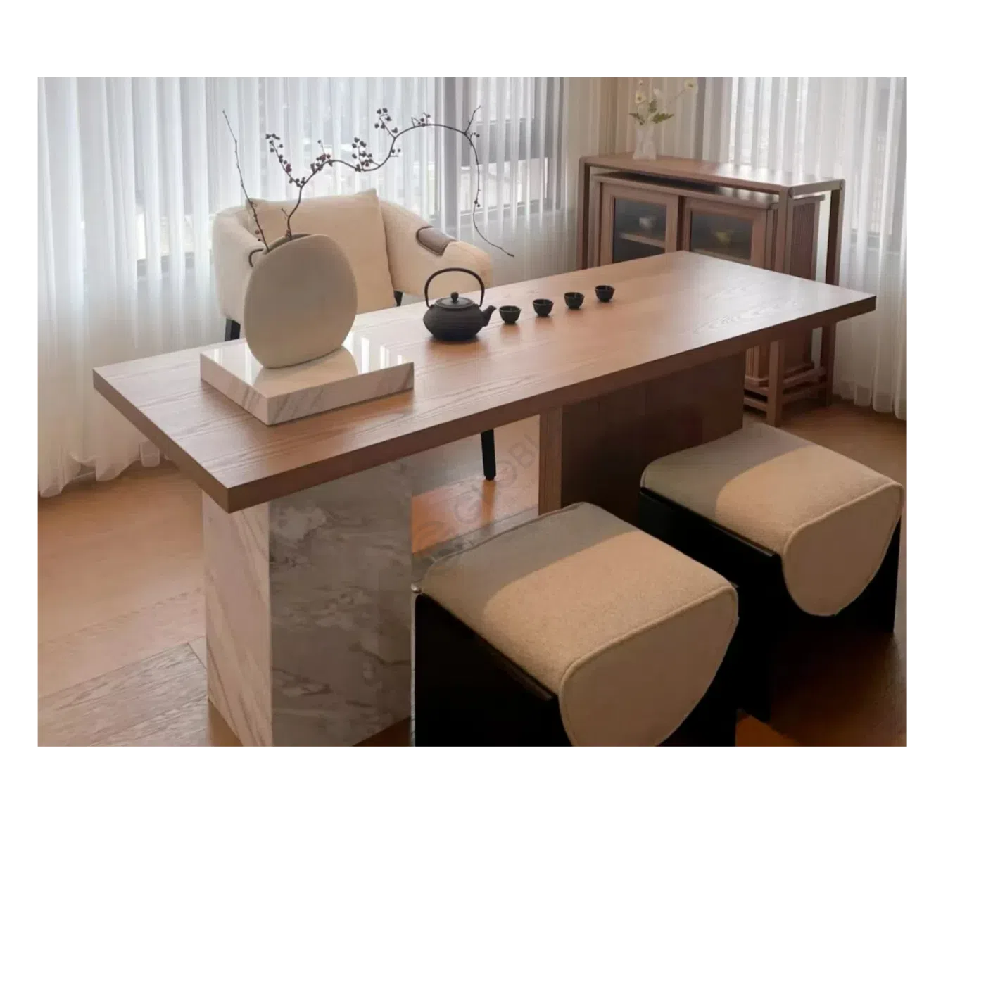 Desk Yurbania