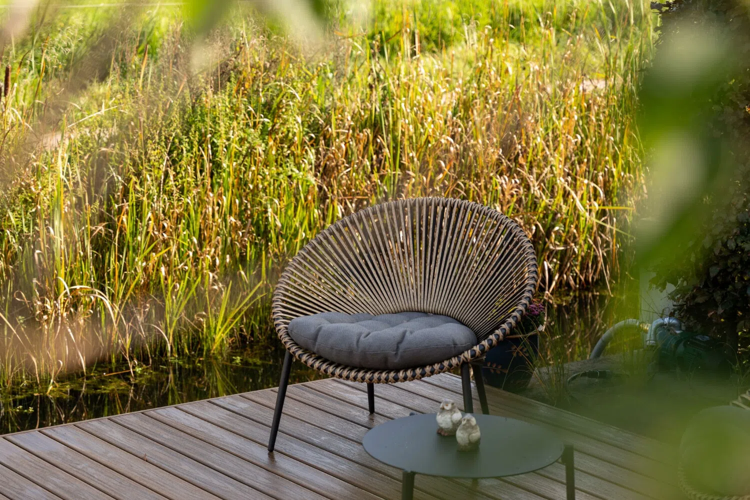 Outdoor armchair Yeleni