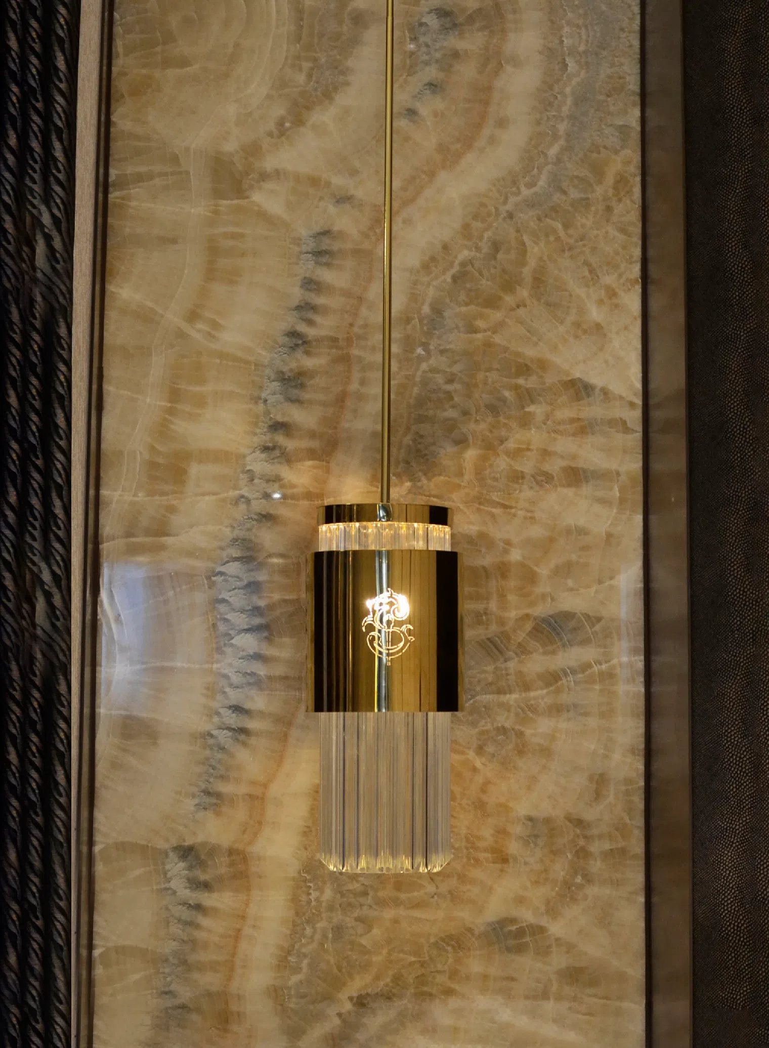 Pendant light Plumbeus