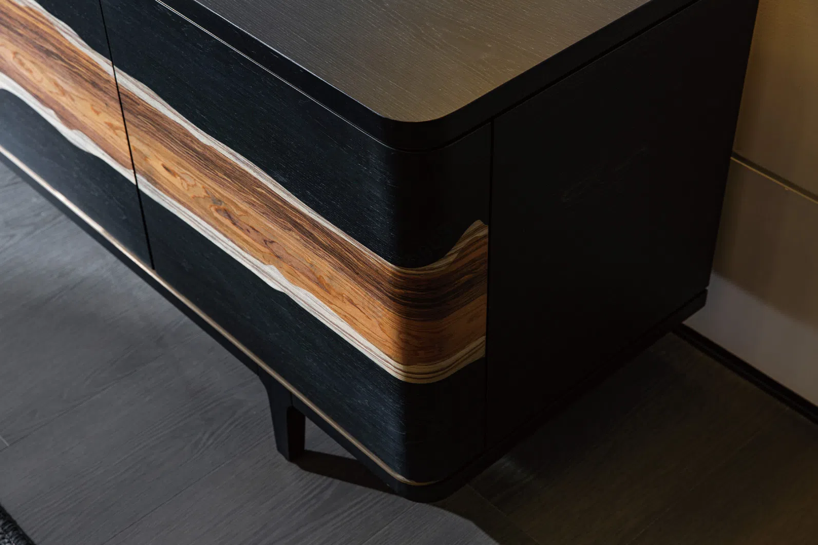 TV stand CARACOLE The Naturalist