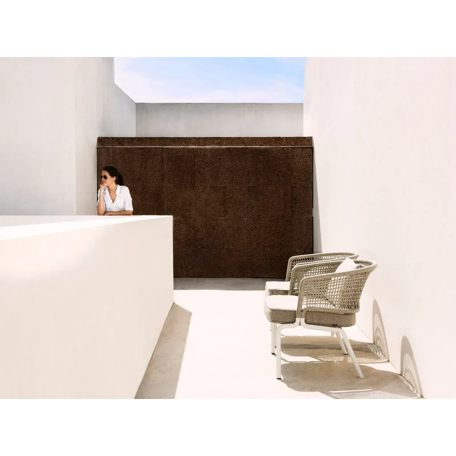 Уличное кресло TRIBU Contour