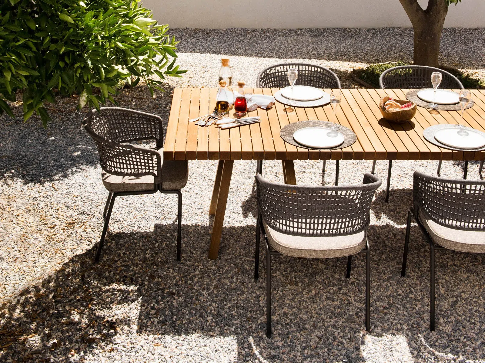 Outdoor chair TRIBU Contour