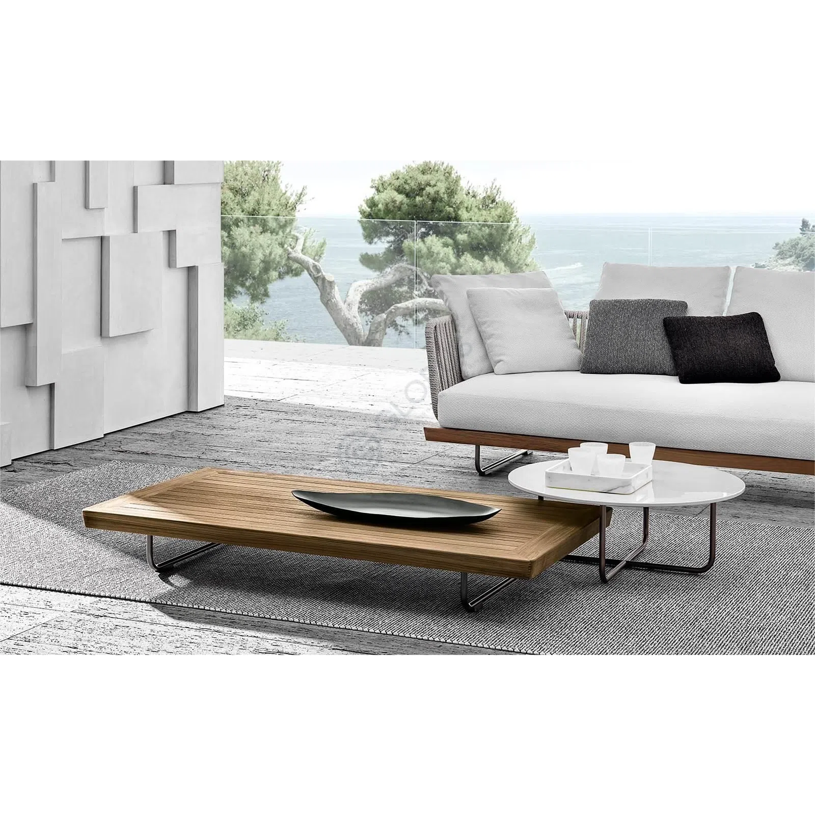 Outdoor coffee table MINOTTI Sunray