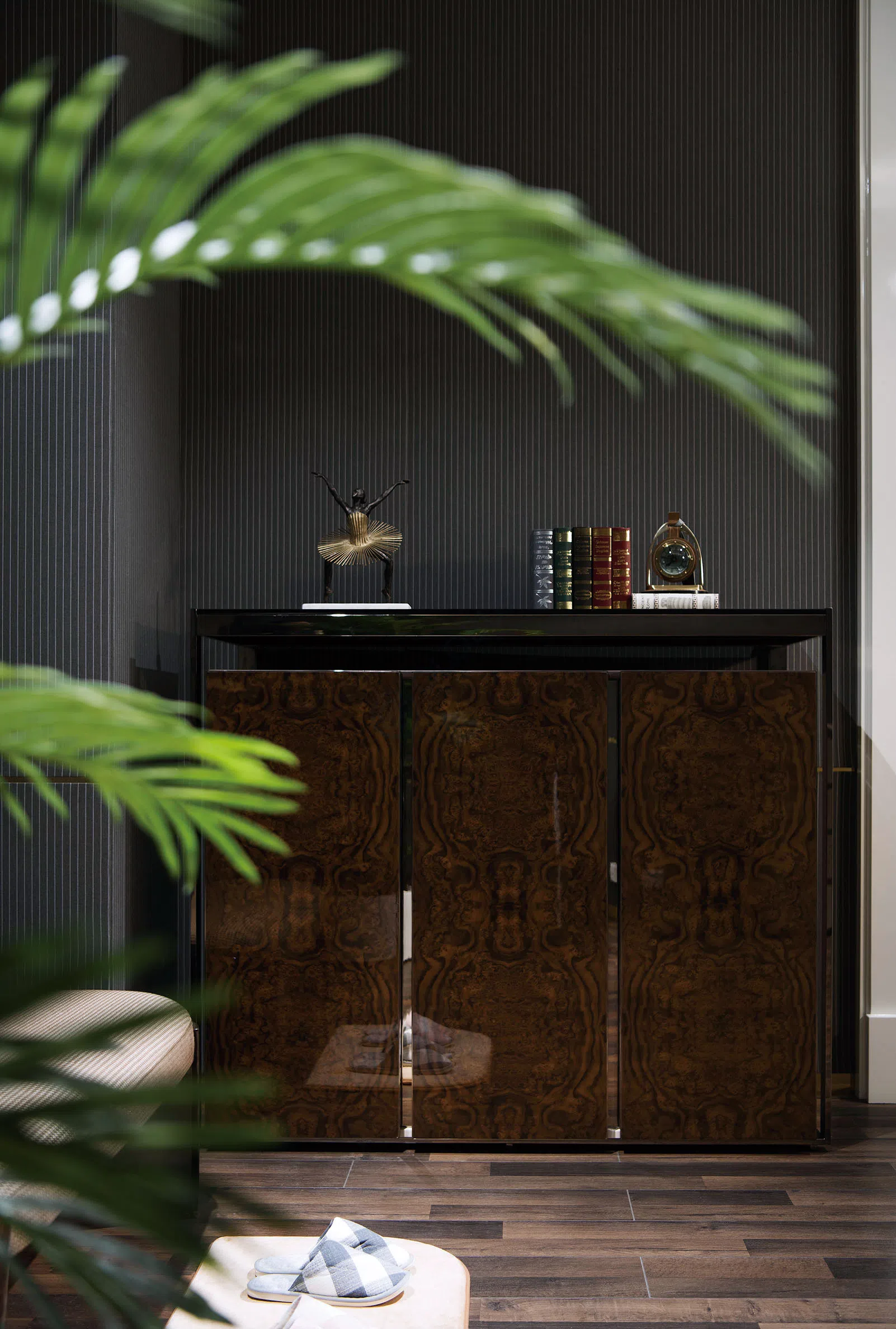 Shoe cabinet BENTLEY Ambassador