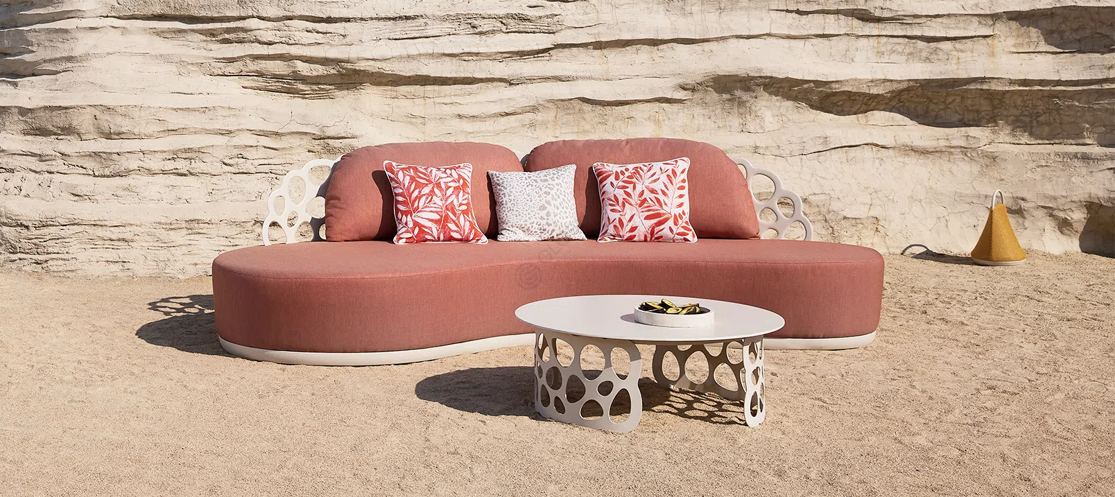 Outdoor coffee table Talvino