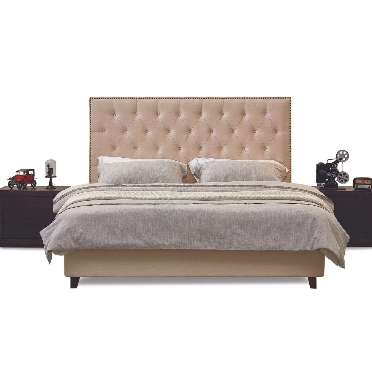 Bed Yurani