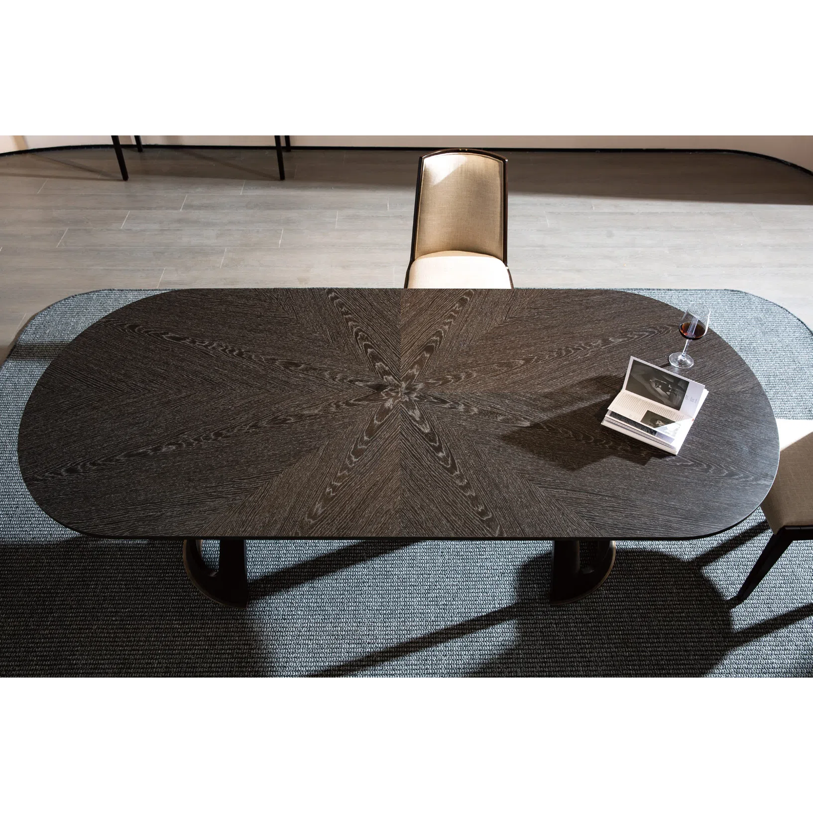 Dining table Opirus