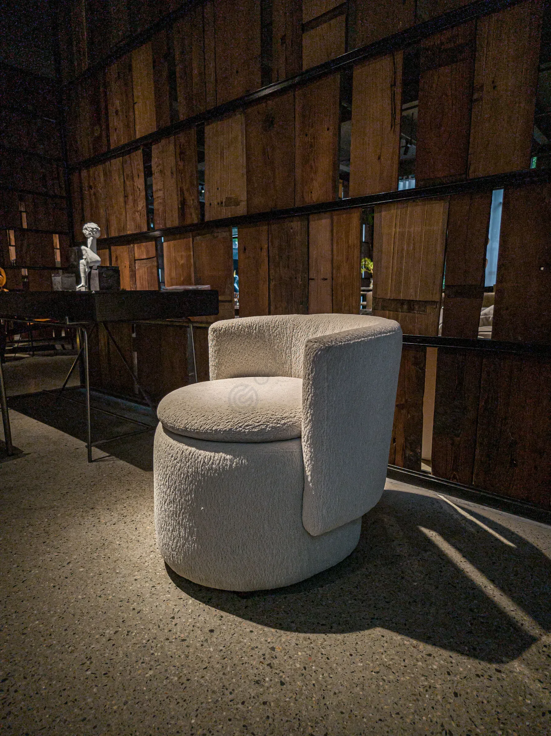 Armchair Pyrographus