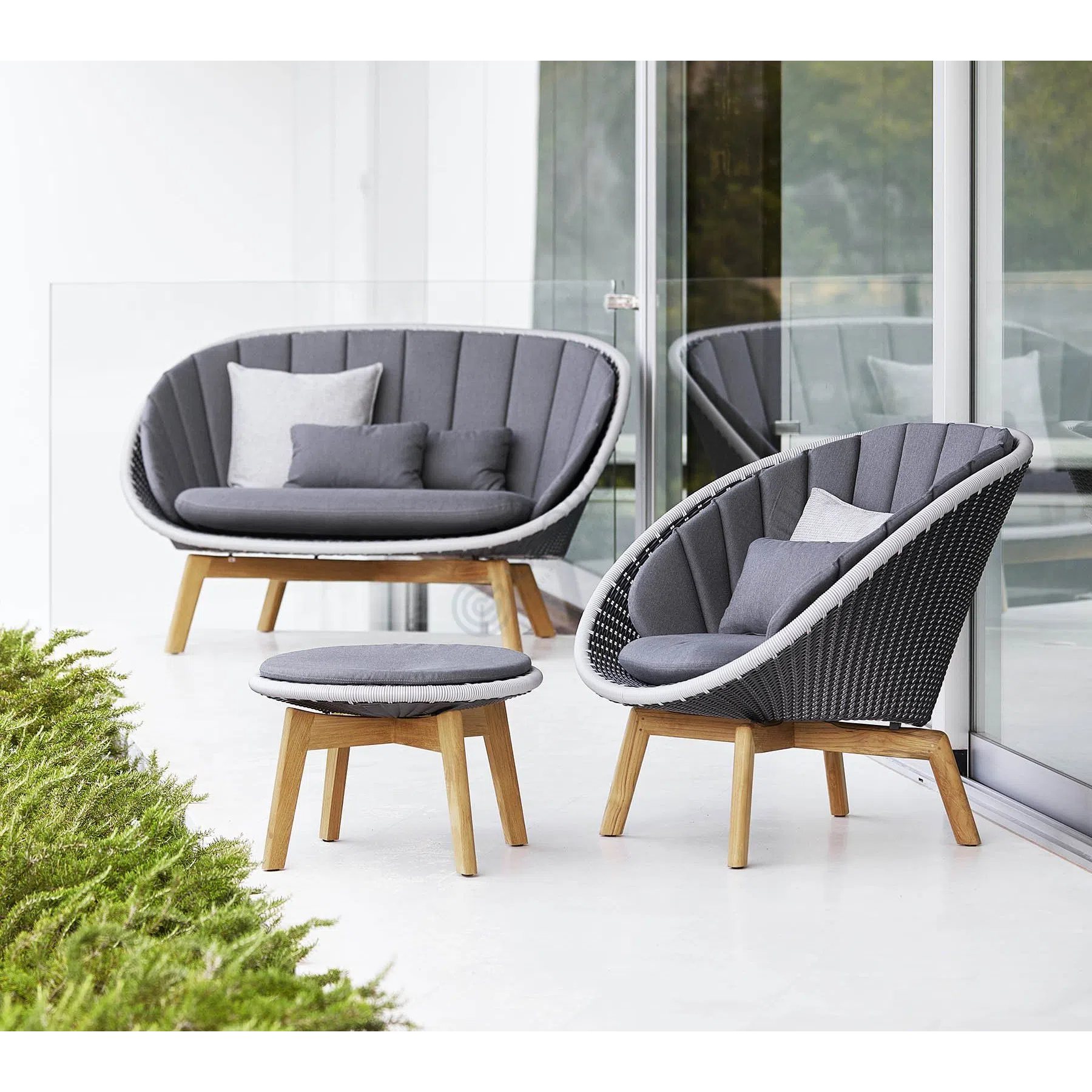 Outdoor armchair Sagaci
