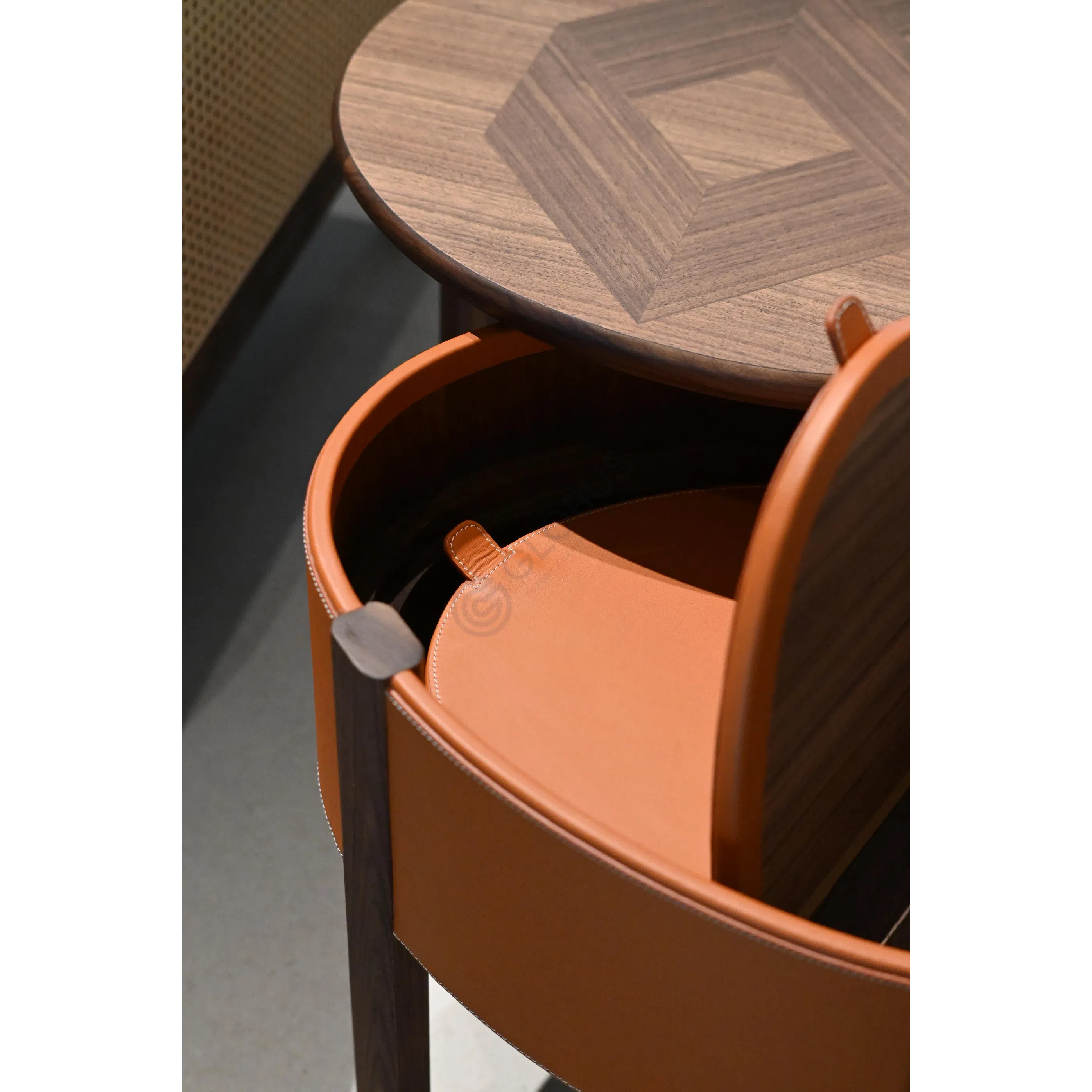 Угловой столик HERMES Metiers