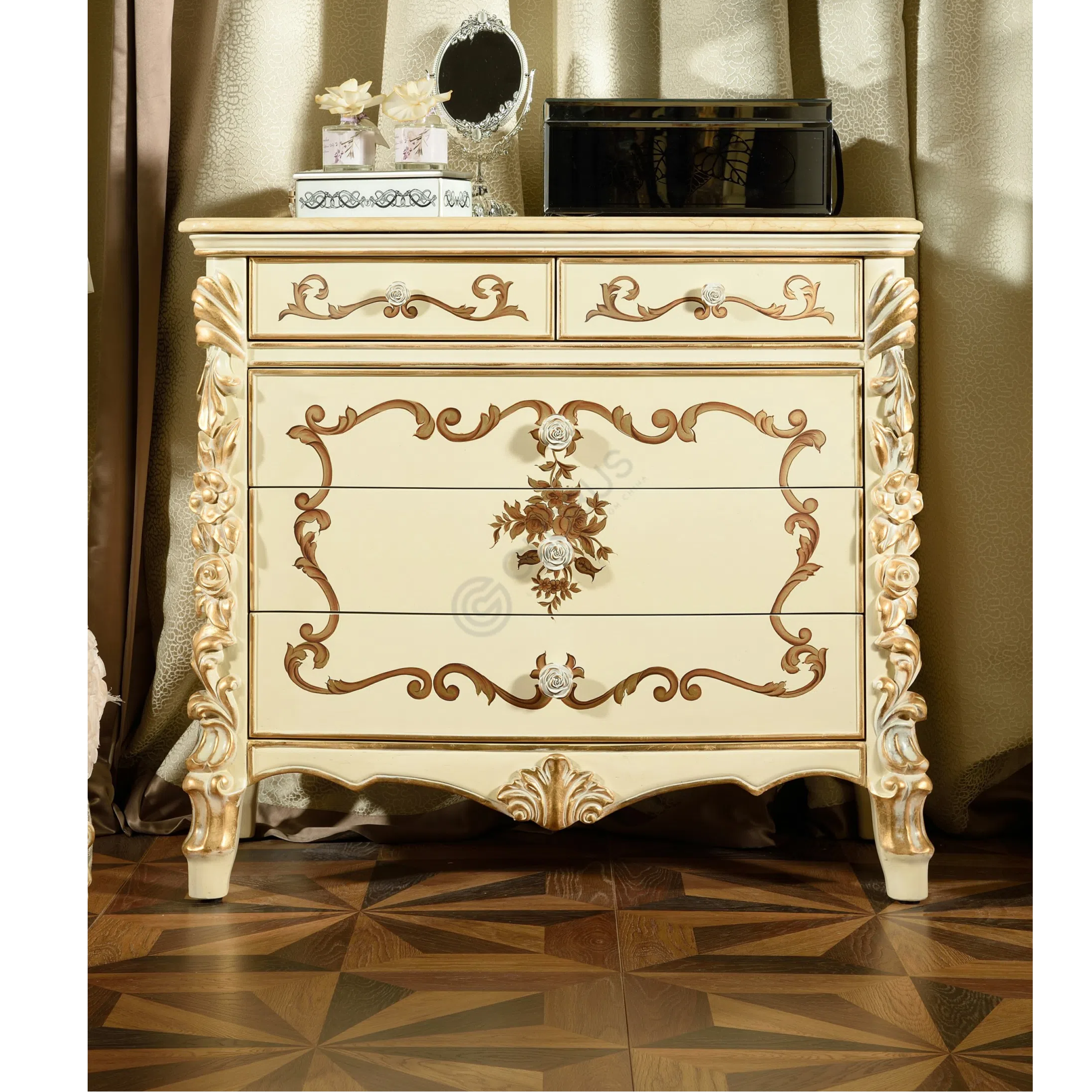 Dresser Absit