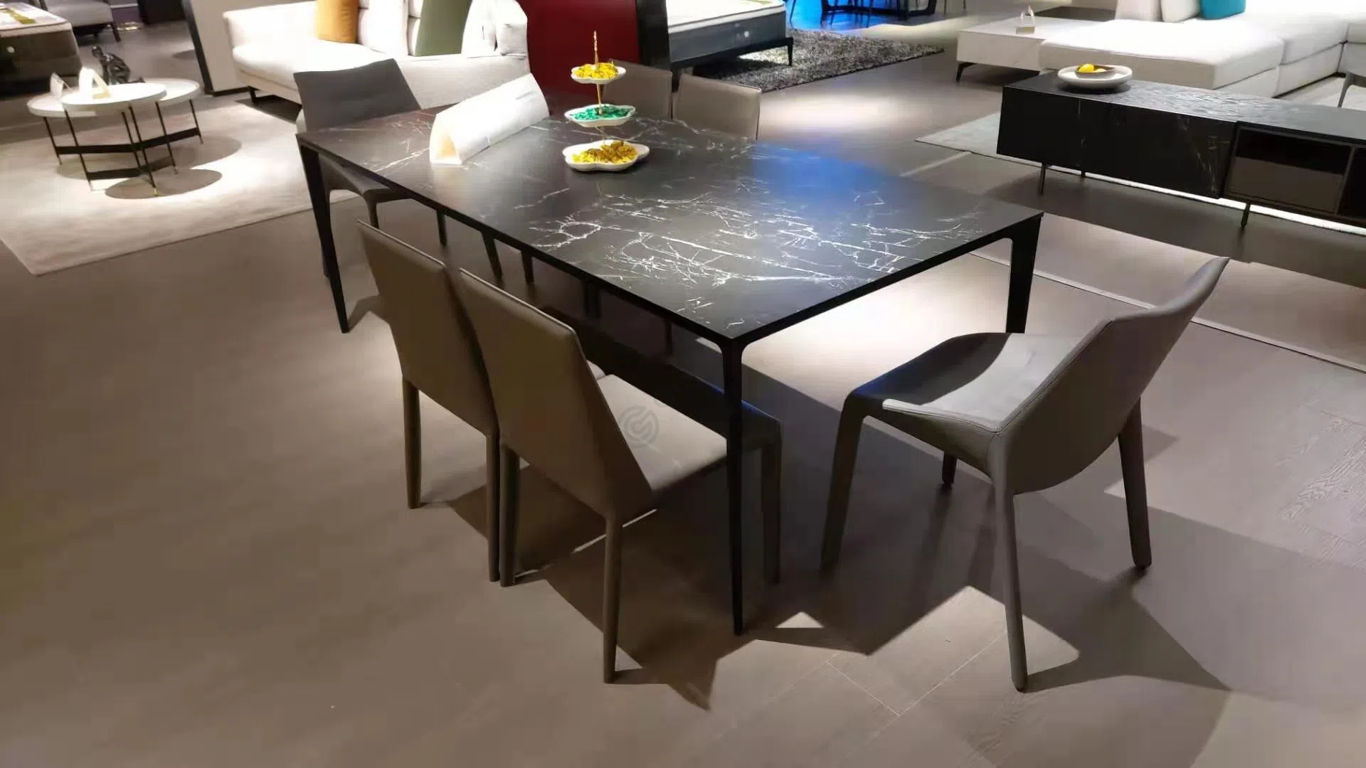Dining table Ortencio