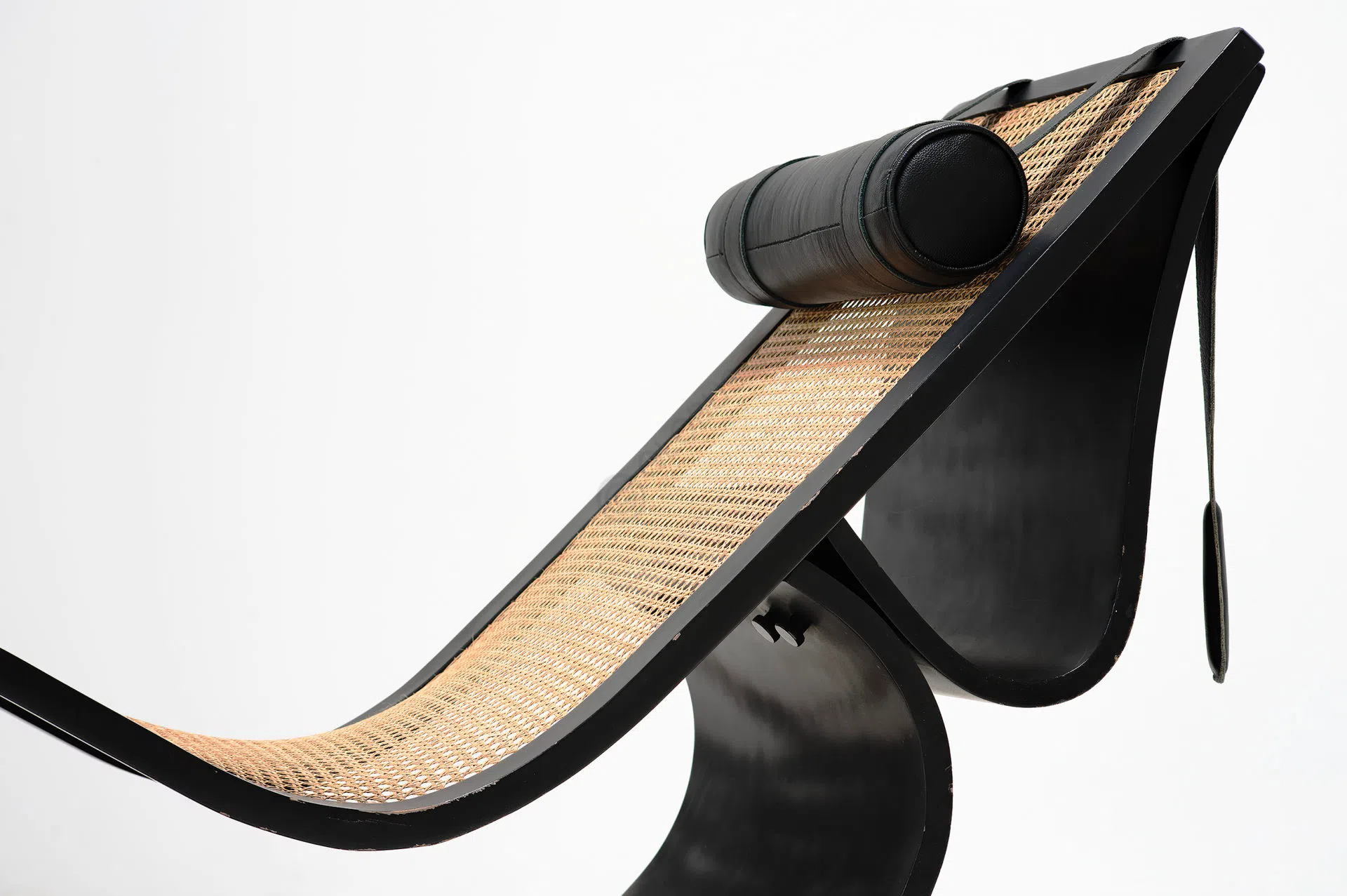 Rocking chair OSCAR NIEMEYER Rio