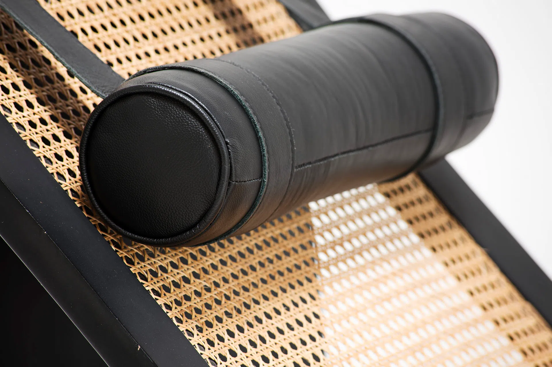 Rocking chair OSCAR NIEMEYER Rio