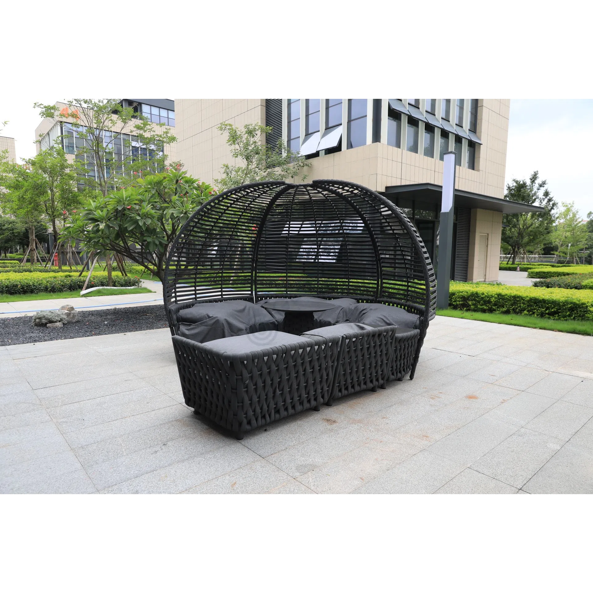Уличный диван COUTURE JARDIN