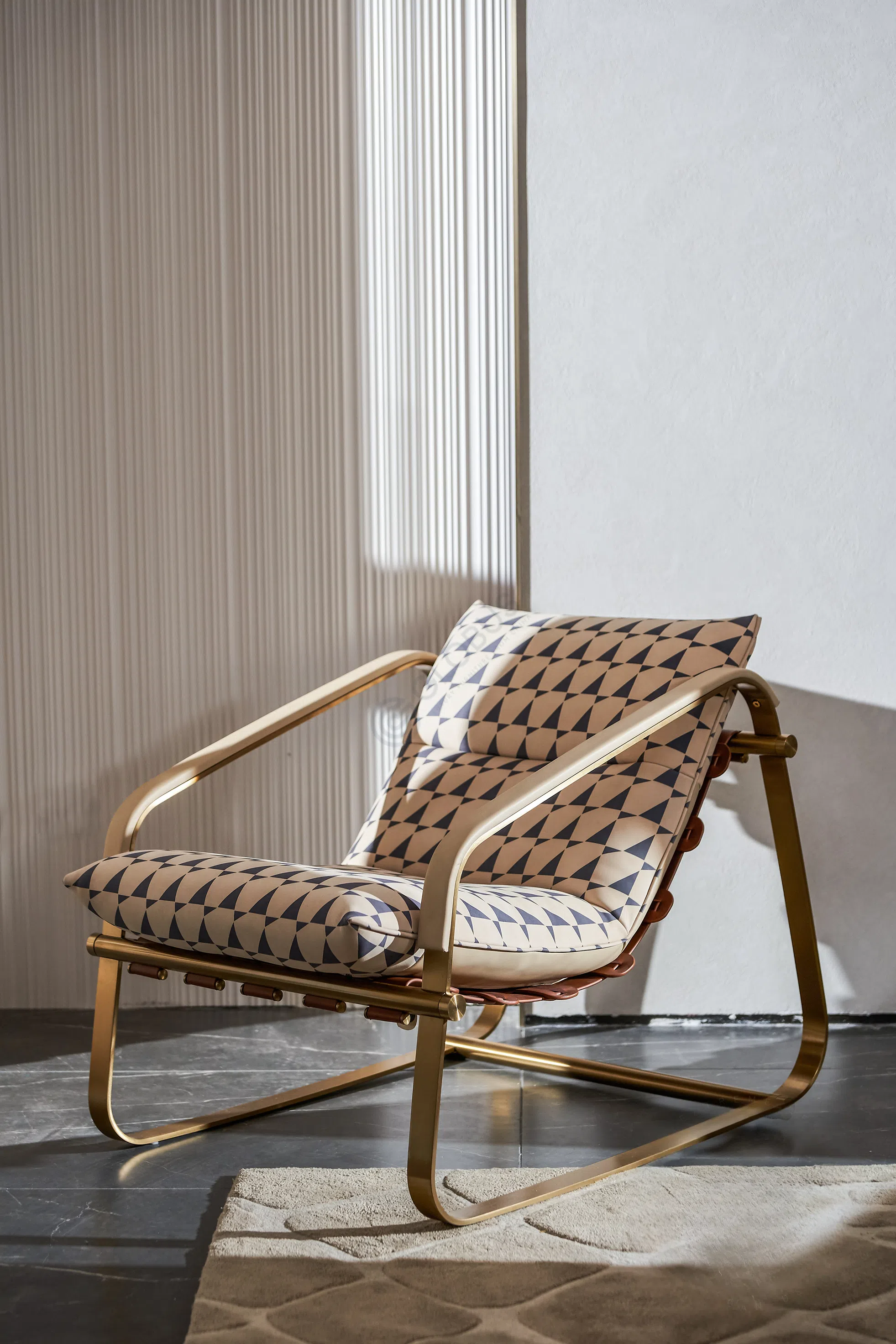 Armchair HESSENTIA Pauline