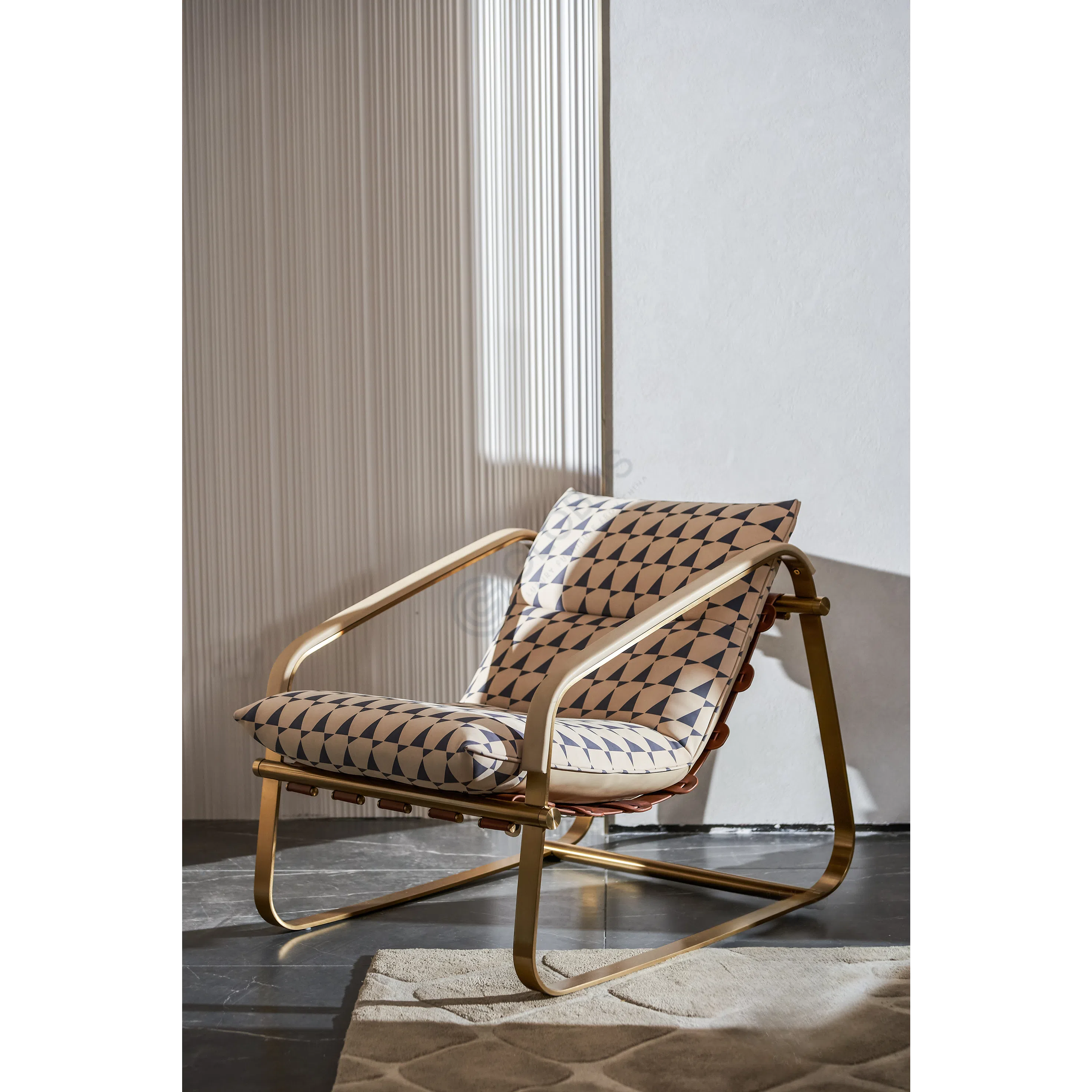 Кресло HESSENTIA Pauline