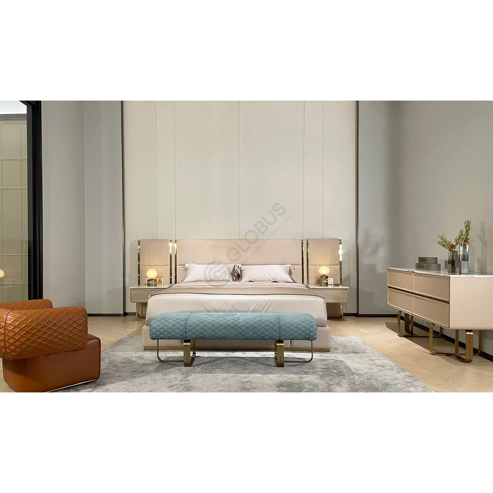 Ottoman CORNELIO CAPPELLINI Hug